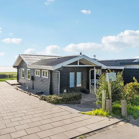 Дом отдыха Awesome In With Kitchen Ebberup